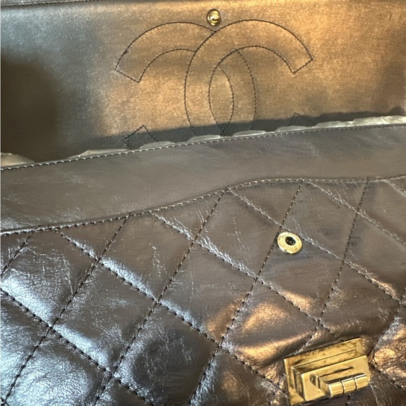 EUC Chanel 2.55 Handbag 334753 |Collector Square in a blue purple leather color - Picture 4 of 14